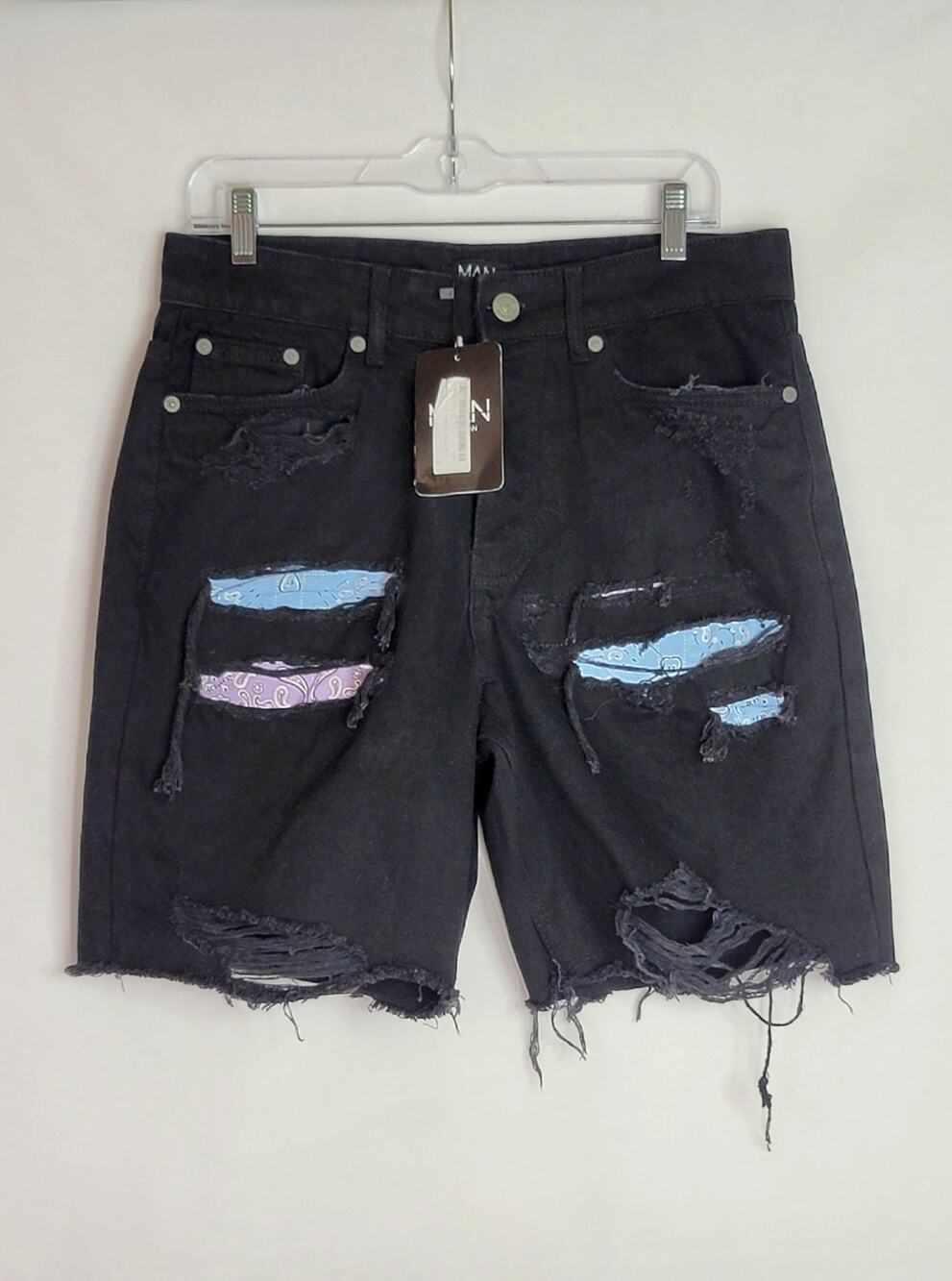 NWT BOOHOOMAN Loose Fit Rip and Bandana Repair Black Denim Shorts Men's Size 32